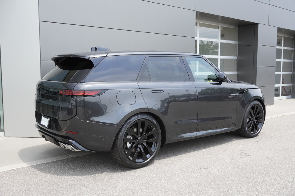 New 2026 Land Rover Range Rover Sport Dynamic SE AWD/4WD image 4