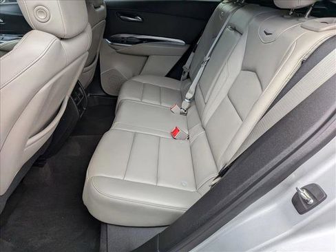 Used 2020 Cadillac XT4 Luxury FWD image 17
