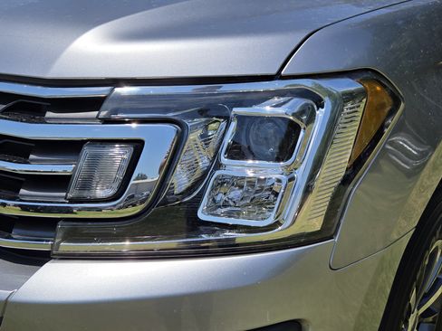 Used 2021 Ford Expedition Max XLT RWD image 7