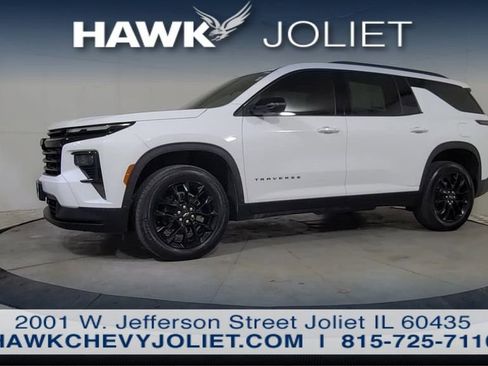 Used 2024 Chevrolet Traverse LT w/ Midnight/Sport Edition FWD image 4