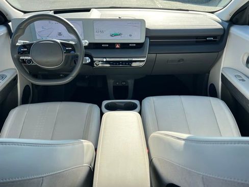 Used 2024 Hyundai Ioniq 5 Limited image 13