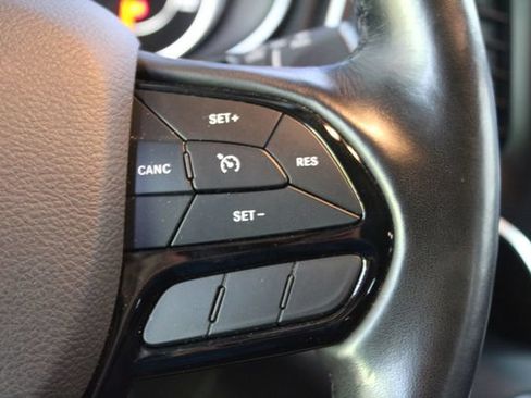 Used 2021 Jeep Cherokee Latitude Lux w/ Sun & Sound Group AWD/4WD image 17