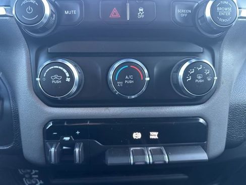 Used 2024 RAM 2500 Big Horn image 29