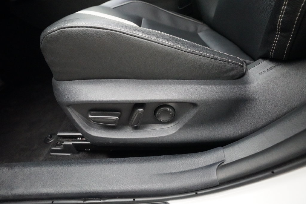 Used 2025 Toyota Camry SE FWD image 29
