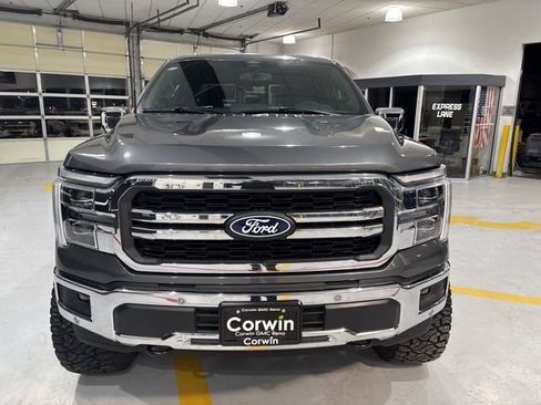 Used 2025 Ford F150 Lariat w/ Equipment Group 501A Mid image 3