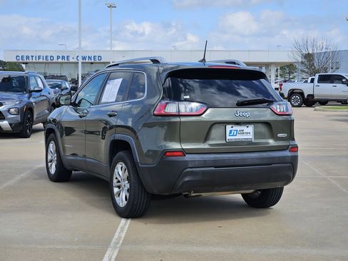 Used 2019 Jeep Cherokee Latitude w/ Popular Appearance Group FWD image 6
