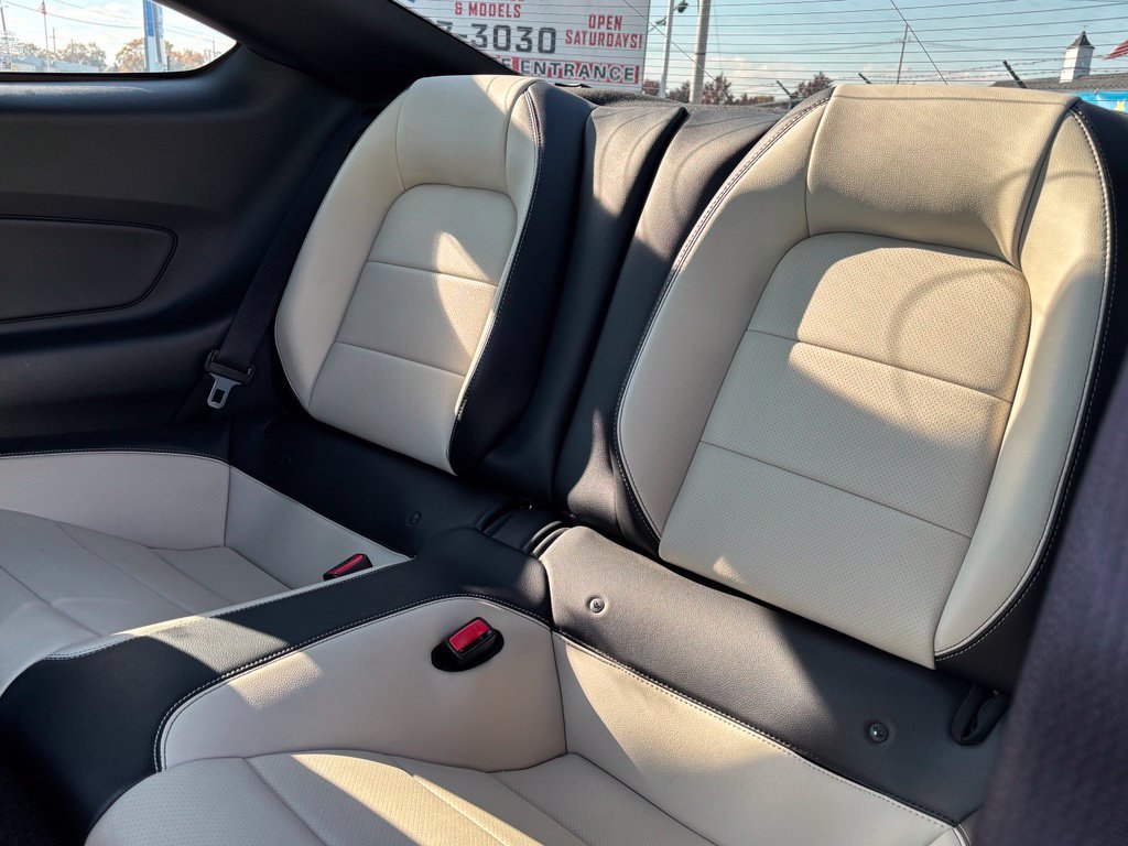 Used 2015 Ford Mustang Premium RWD image 13