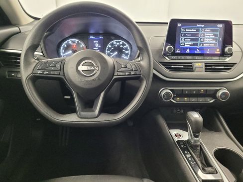Used 2025 Nissan Altima 2.5 S FWD image 22
