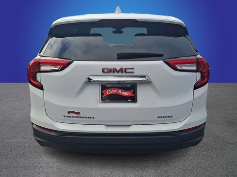 Used 2024 GMC Terrain SLE AWD/4WD image 5