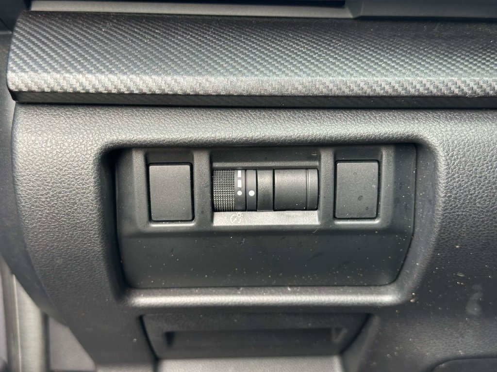 Certified 2024 Subaru Crosstrek 2.5i Limited AWD/4WD image 32