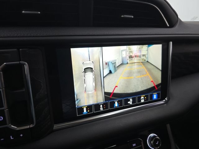 Used 2023 GMC Yukon Denali AWD/4WD image 23