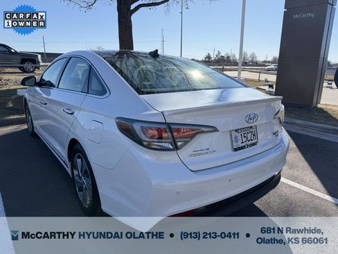 Used 2016 Hyundai Sonata Limited w/ Option Group 02 image 9