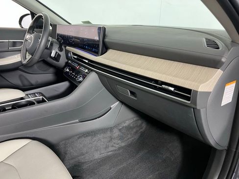 Used 2024 Hyundai Sonata Limited image 34