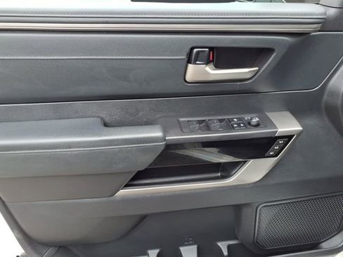 Used 2023 Toyota Tundra Limited AWD/4WD image 10