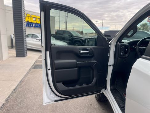 Used 2024 Chevrolet Silverado 1500 Custom Trail Boss w/ LPO, Dark Essentials Package image 23