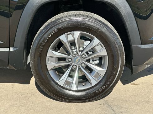 Used 2026 Chevrolet Equinox LT image 10