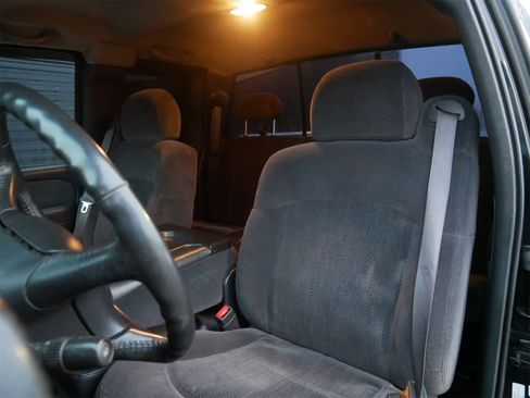 Used 2002 Chevrolet Silverado 1500 LS w/ Off-Road Pkg image 5