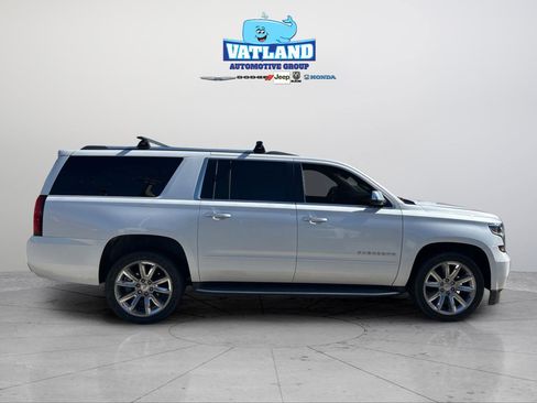 Used 2019 Chevrolet Suburban Premier image 6