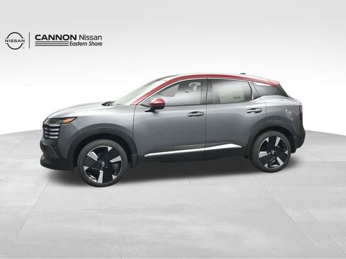 New 2026 Nissan Kicks SR w/ SR Premium Package FWD image 2