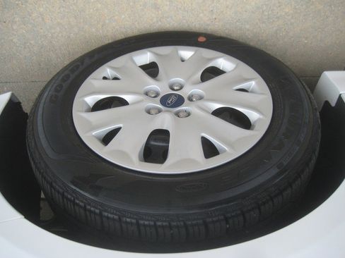 Used 2019 Ford Fusion S FWD image 11