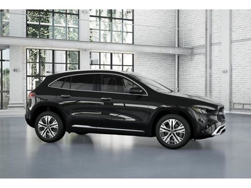 Used 2026 Mercedes-Benz GLA 250 4MATIC image 14