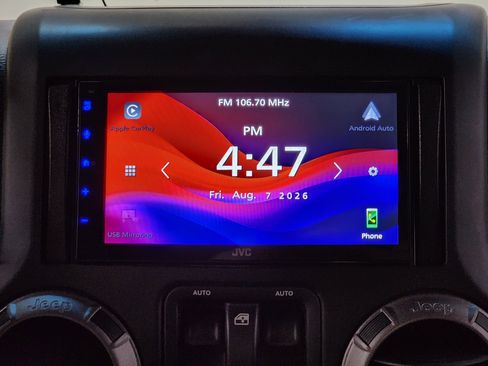 Used 2013 Jeep Wrangler Sport AWD/4WD image 20