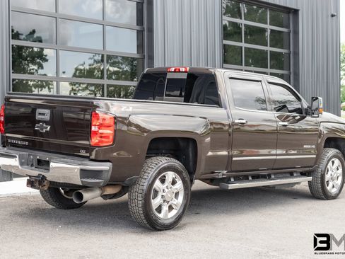 Used 2018 Chevrolet Silverado 2500 LTZ w/ Duramax Plus Package AWD/4WD image 11
