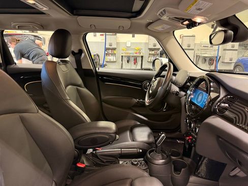 Certified 2023 MINI Cooper S w/ Multitone Edition image 30