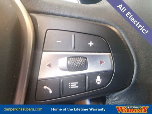 Used 2023 BMW X5 xDrive45e image 18