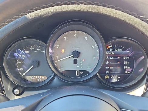 Certified 2023 Porsche Macan S image 33