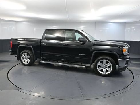Used 2015 GMC Sierra 1500 SLE w/ SLE Value Package AWD/4WD image 3