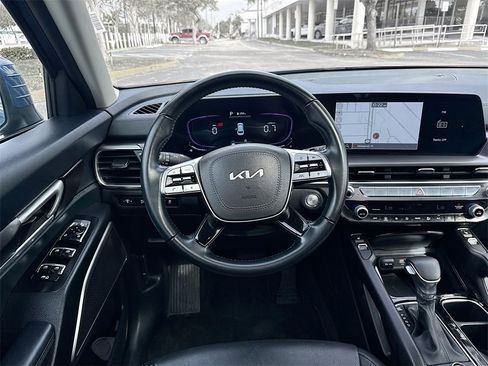 Used 2025 Kia Telluride S image 25