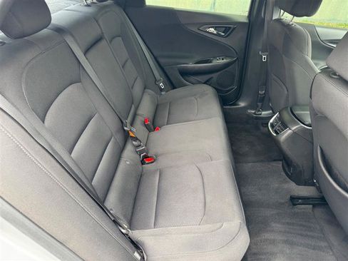 Used 2018 Chevrolet Malibu LT FWD image 37
