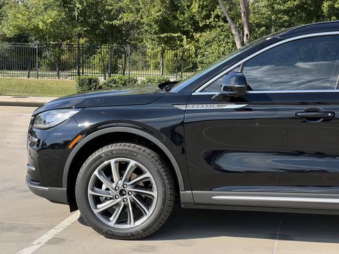 New 2025 Lincoln Corsair FWD w/ Equipment Group 101A image 4