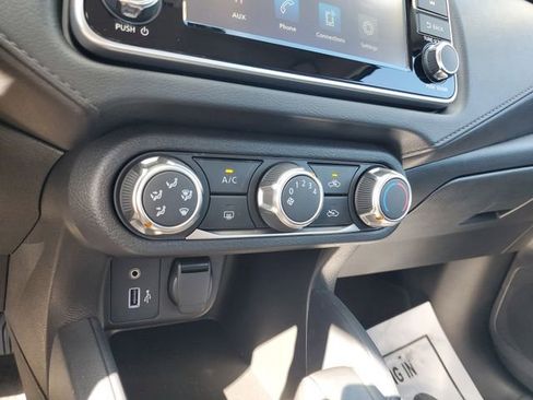 New 2025 Nissan Versa S w/ Trunk Package image 16