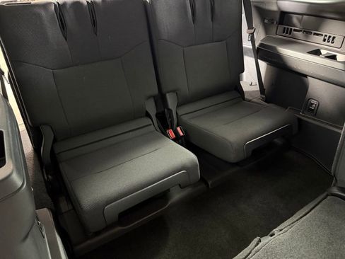 Used 2025 Toyota 4Runner SR5 image 28