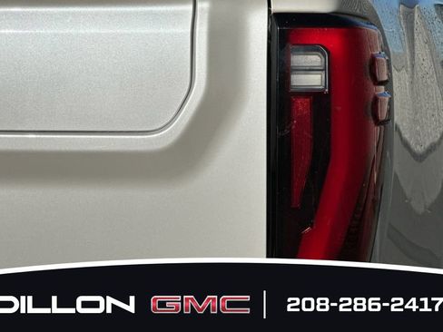 Used 2024 GMC Sierra 2500 Denali Ultimate AWD/4WD image 27