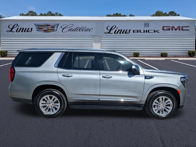 Certified 2024 GMC Yukon SLT w/ SLT Luxury Package RWD image 3
