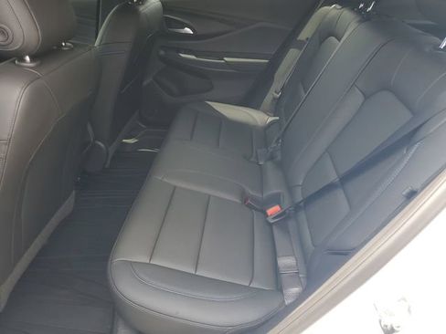 Used 2025 Buick Envista Sport Touring w/ Convenience I Package FWD image 21