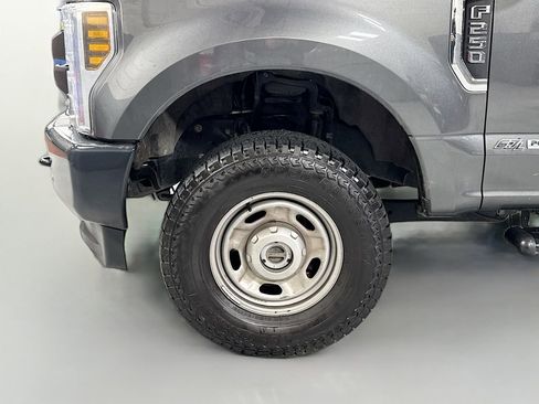 Used 2018 Ford F250 XL image 11