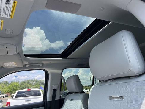 Certified 2025 Ford Expedition Platinum w/ Platinum Ultimate Package AWD/4WD image 11