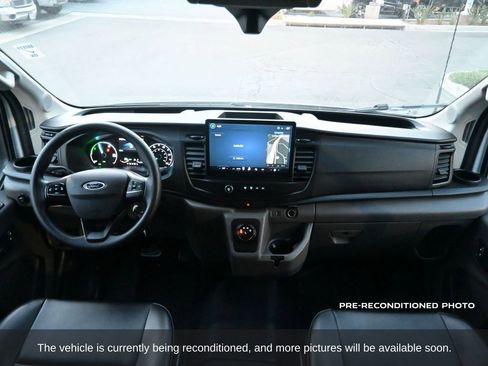 Used 2022 Ford E-Transit 148 High Roof Extended image 19