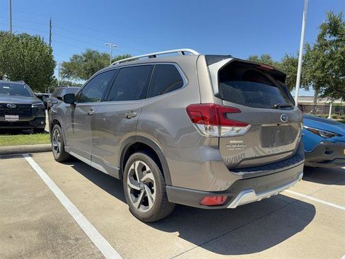Used 2024 Subaru Forester Touring w/ POP Package 3 AWD/4WD image 5