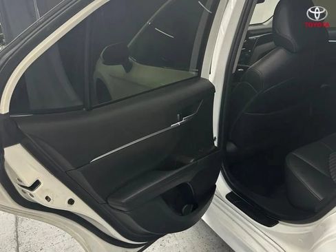 Used 2023 Toyota Camry SE FWD image 14