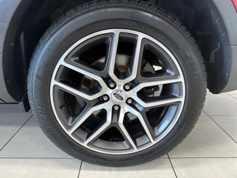 Used 2016 Ford Explorer Sport w/ Equipment Group 401A AWD/4WD image 8