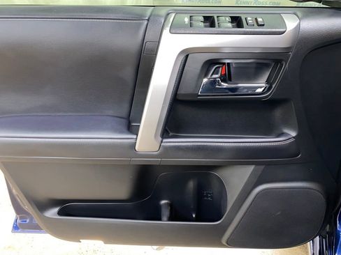 Used 2022 Toyota 4Runner TRD Sport image 30