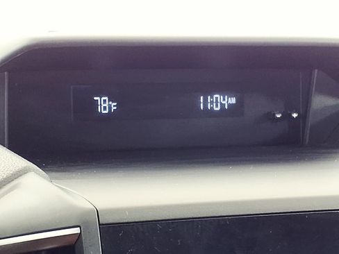 Used 2021 Subaru Forester image 24