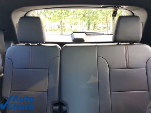 Certified 2023 Chevrolet Traverse RS AWD/4WD image 12