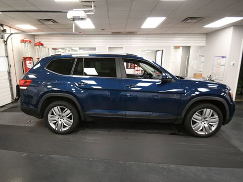Used 2019 Volkswagen Atlas SE w/ Panoramic Sunroof Package image 9