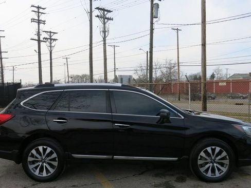 Used 2018 Subaru Outback 3.6R Touring image 5